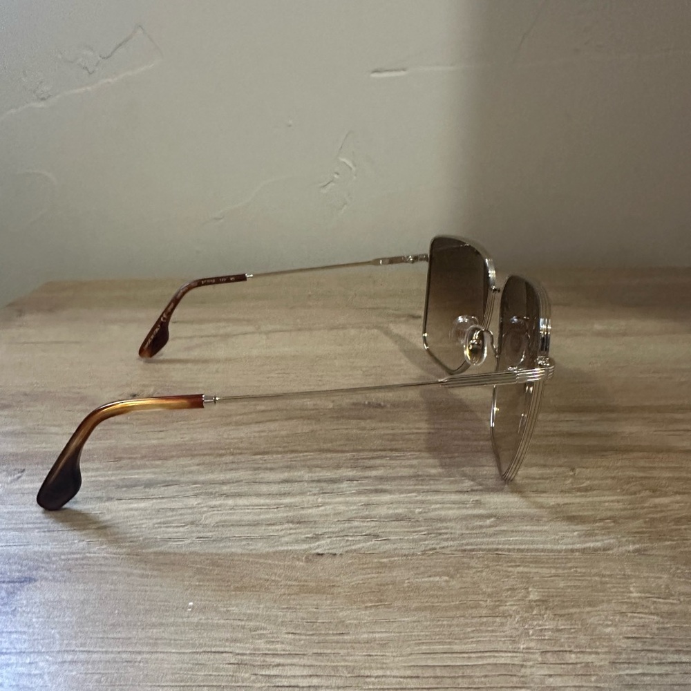 Victoria Beckham VB218S women's sunglasses - Picture 6 of 7